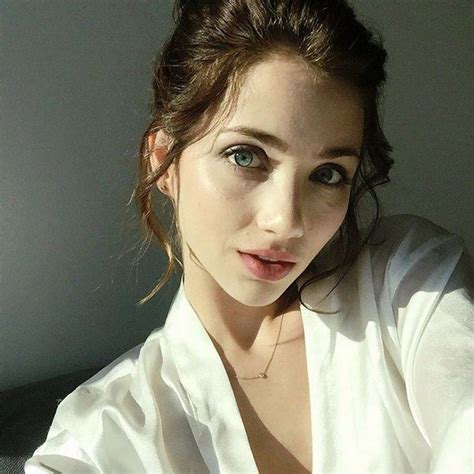 emily rudd sex|Emily Rudd Porn DeepFakes